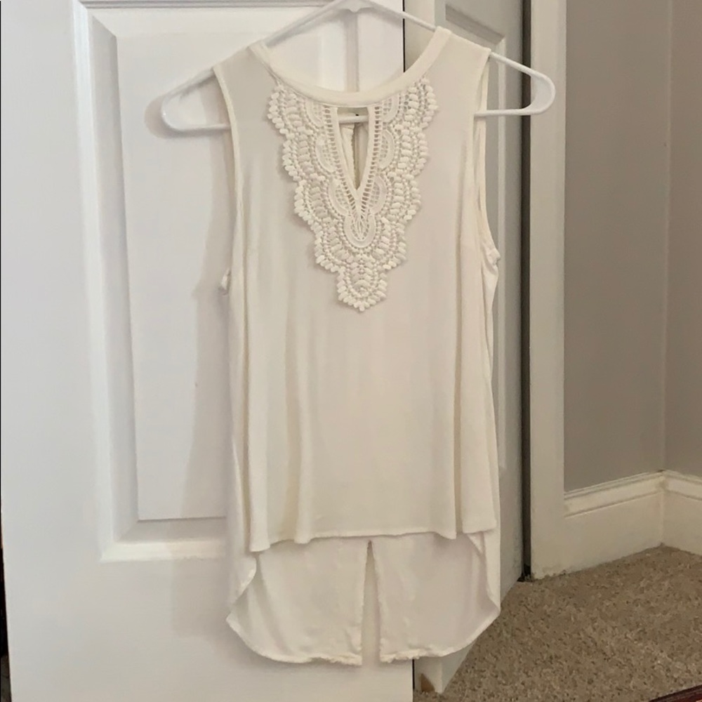 Sleeveless blouse